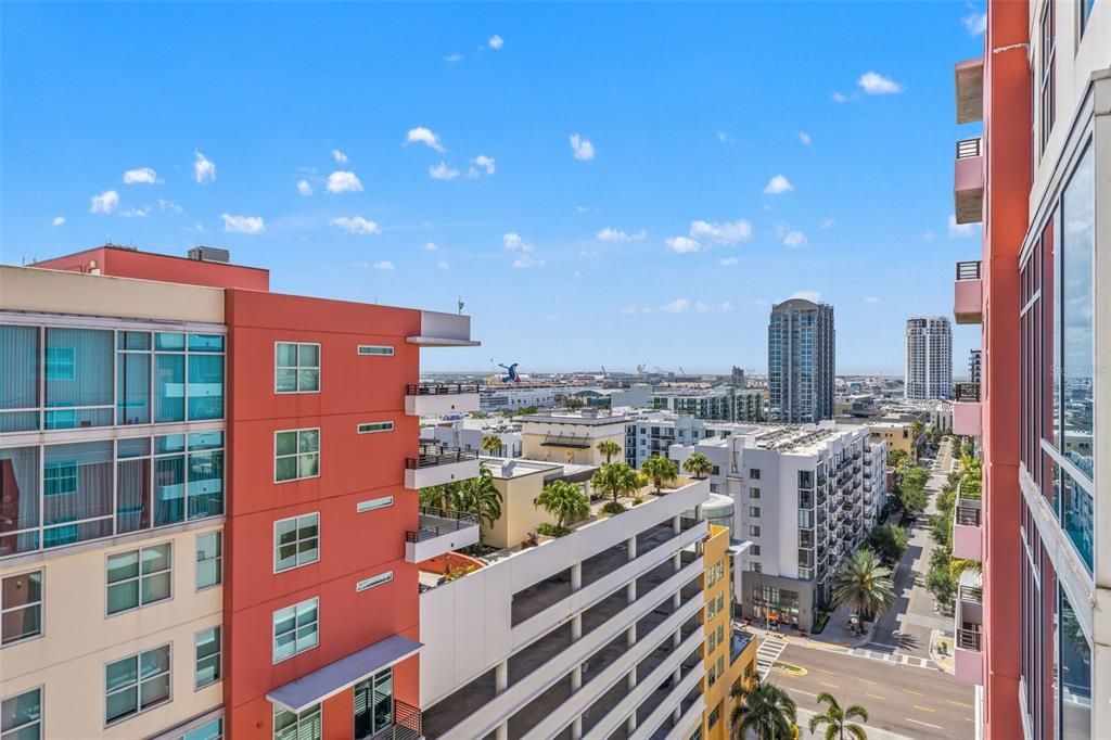 For Sale: $619,000 (2 beds, 2 baths, 1366 Square Feet)