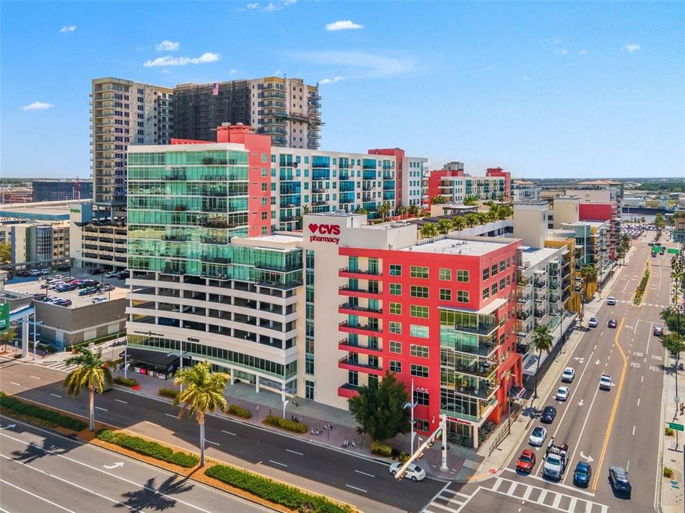 For Sale: $619,000 (2 beds, 2 baths, 1366 Square Feet)