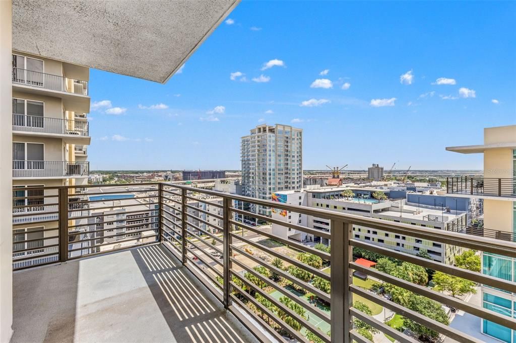 For Sale: $619,000 (2 beds, 2 baths, 1366 Square Feet)