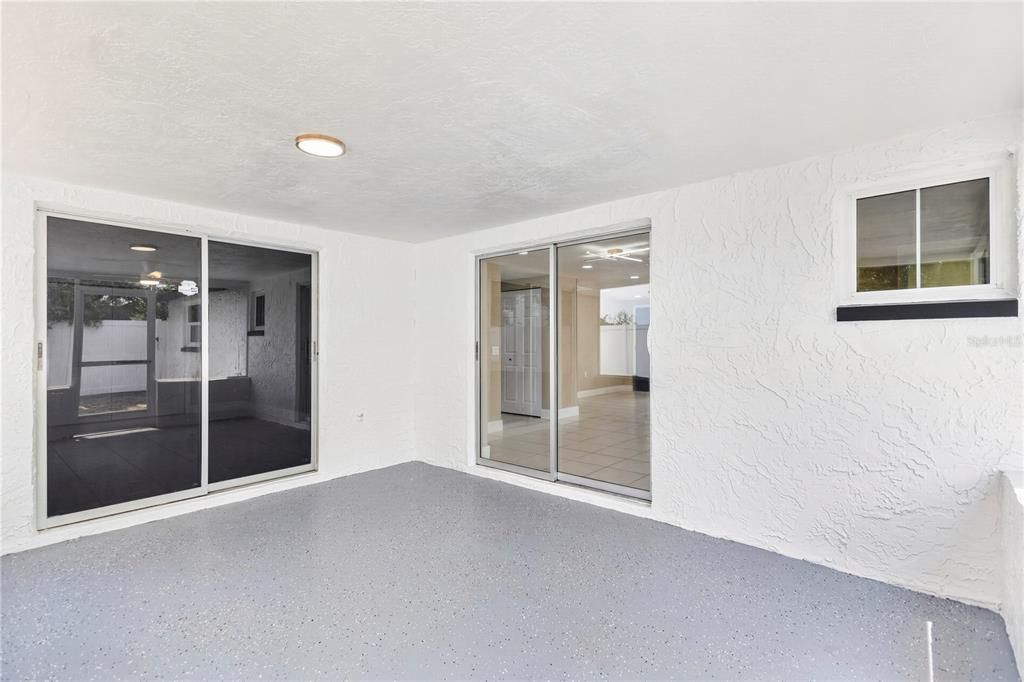 For Sale: $295,000 (3 beds, 2 baths, 1298 Square Feet)