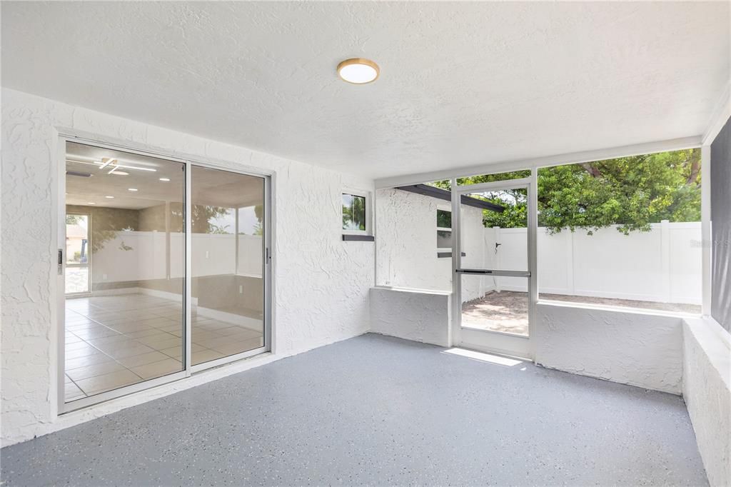 For Sale: $295,000 (3 beds, 2 baths, 1298 Square Feet)