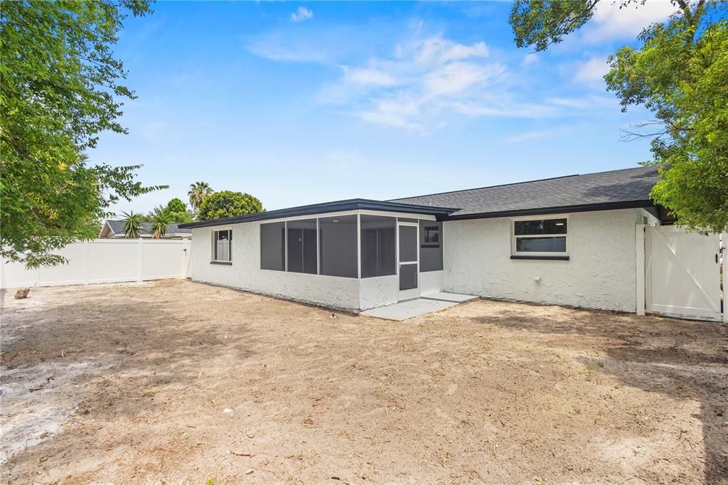 For Sale: $295,000 (3 beds, 2 baths, 1298 Square Feet)