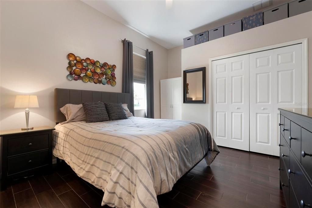 En Venta: $784,900 (4 camas, 3 baños, 2822 Pies cuadrados)