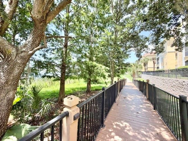 For Rent: $1,950 (2 beds, 2 baths, 1111 Square Feet)