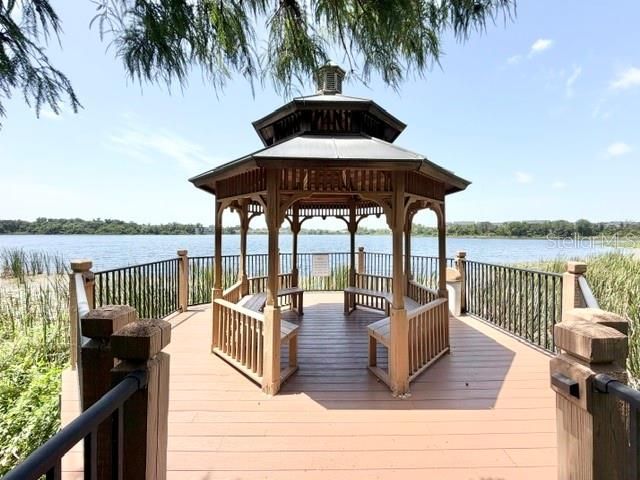 For Rent: $1,950 (2 beds, 2 baths, 1111 Square Feet)