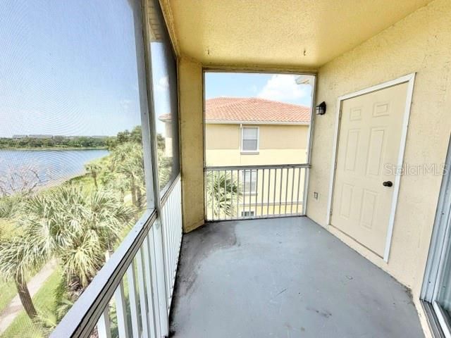 For Rent: $1,950 (2 beds, 2 baths, 1111 Square Feet)