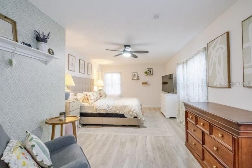 En Renta: $2,300 (4 camas, 2 baños, 2182 Pies cuadrados)