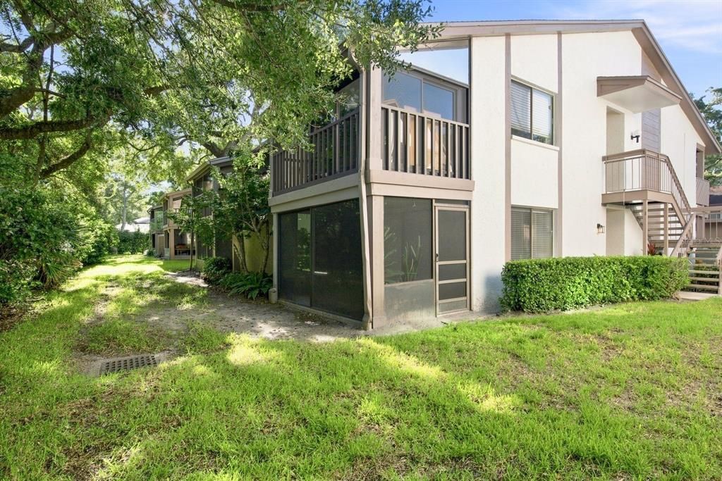 Active With Contract: $195,000 (2 beds, 2 baths, 1060 Square Feet)