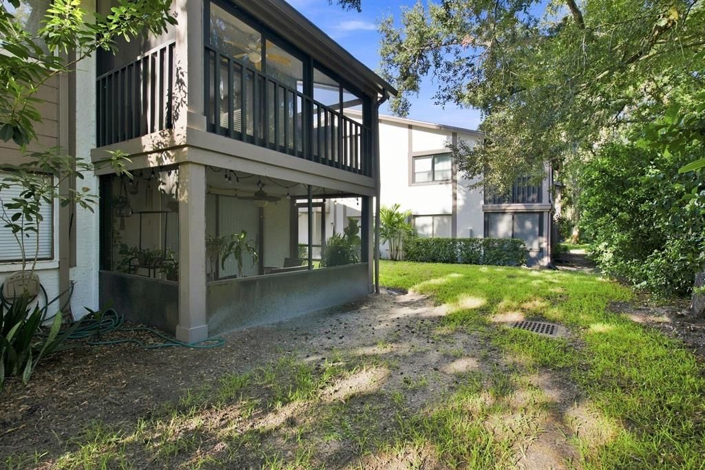 Active With Contract: $195,000 (2 beds, 2 baths, 1060 Square Feet)