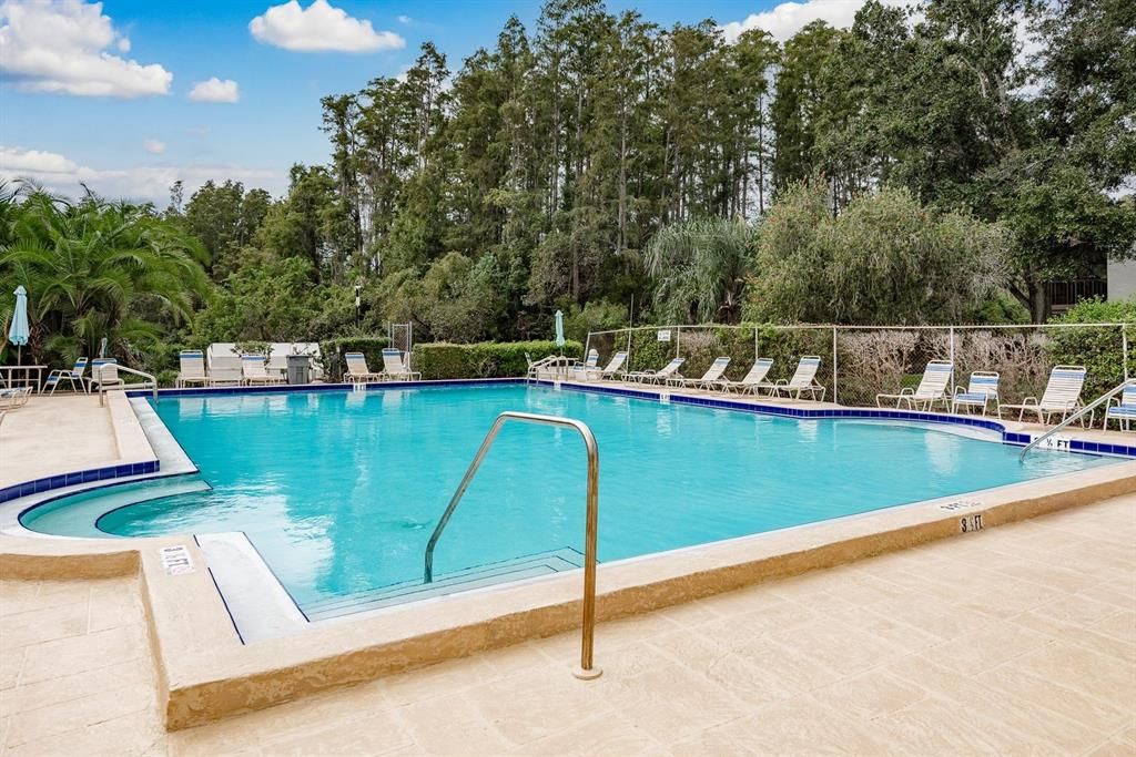 Active With Contract: $195,000 (2 beds, 2 baths, 1060 Square Feet)