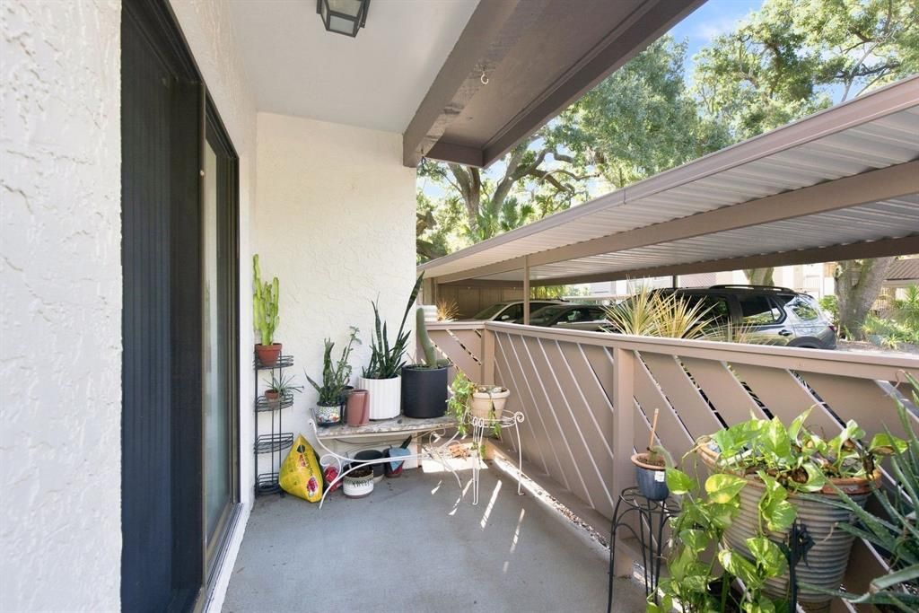Active With Contract: $195,000 (2 beds, 2 baths, 1060 Square Feet)