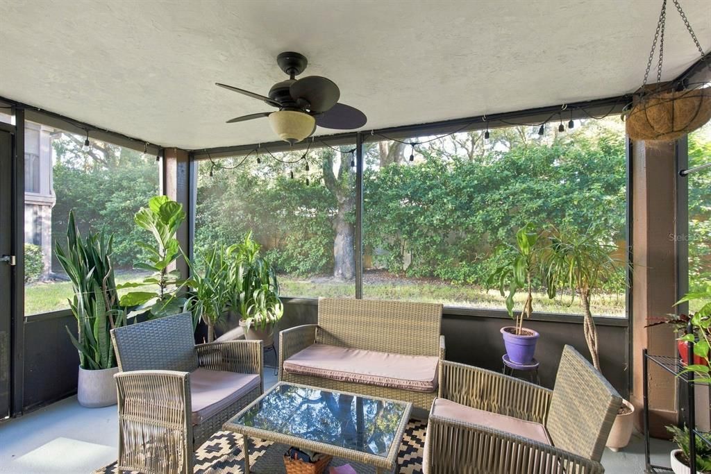 Active With Contract: $195,000 (2 beds, 2 baths, 1060 Square Feet)