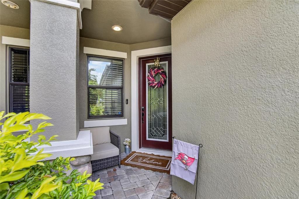For Sale: $350,000 (3 beds, 2 baths, 1748 Square Feet)