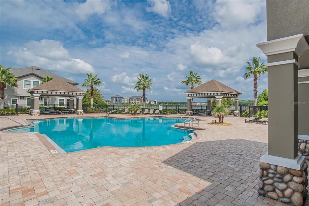 For Sale: $350,000 (3 beds, 2 baths, 1748 Square Feet)