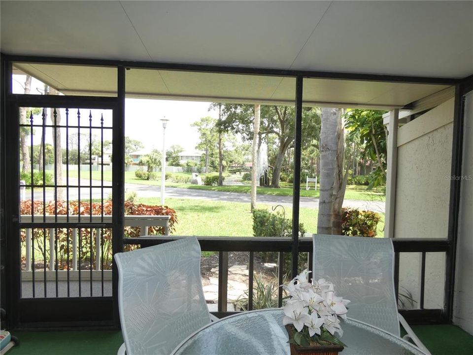 En Venta: $375,000 (3 camas, 3 baños, 1933 Pies cuadrados)