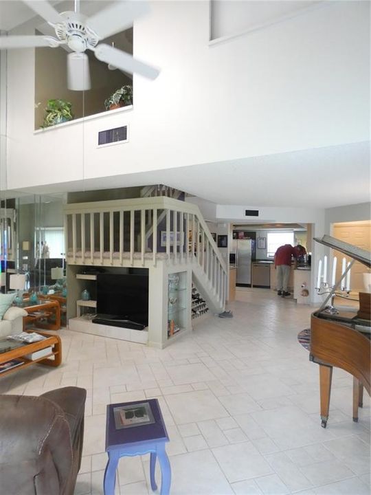 En Venta: $375,000 (3 camas, 3 baños, 1933 Pies cuadrados)