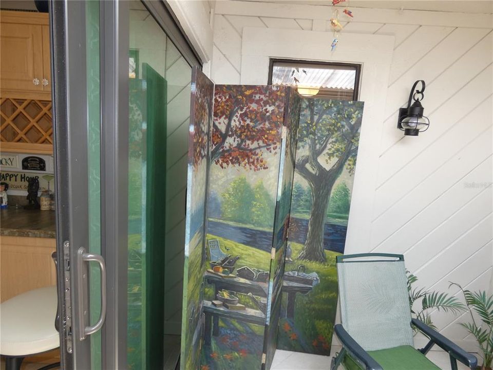 En Venta: $375,000 (3 camas, 3 baños, 1933 Pies cuadrados)