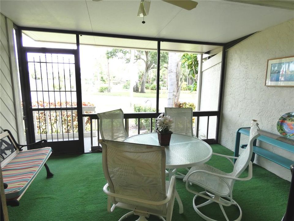 En Venta: $375,000 (3 camas, 3 baños, 1933 Pies cuadrados)