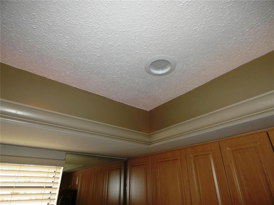 En Venta: $375,000 (3 camas, 3 baños, 1933 Pies cuadrados)