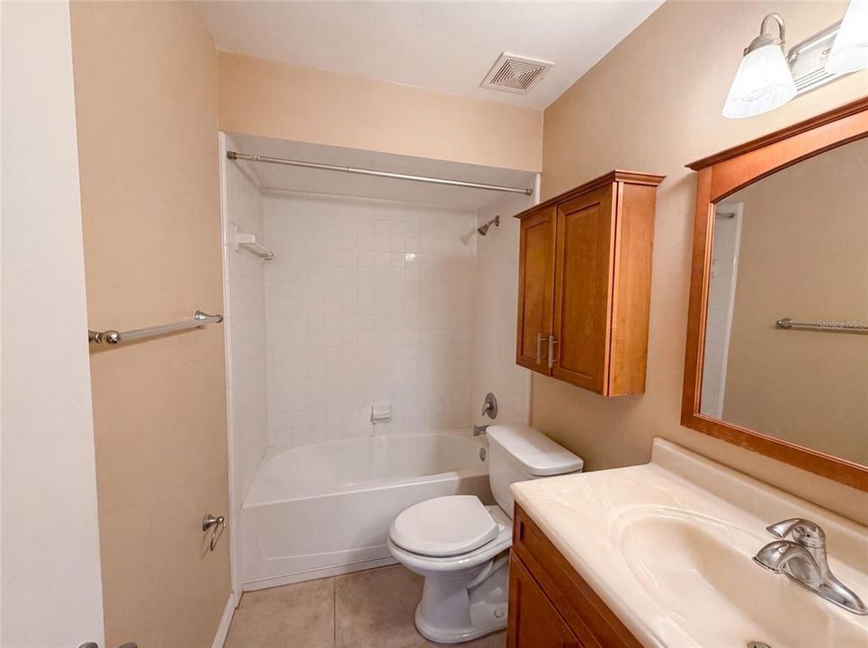 En Venta: $296,000 (2 camas, 2 baños, 987 Pies cuadrados)