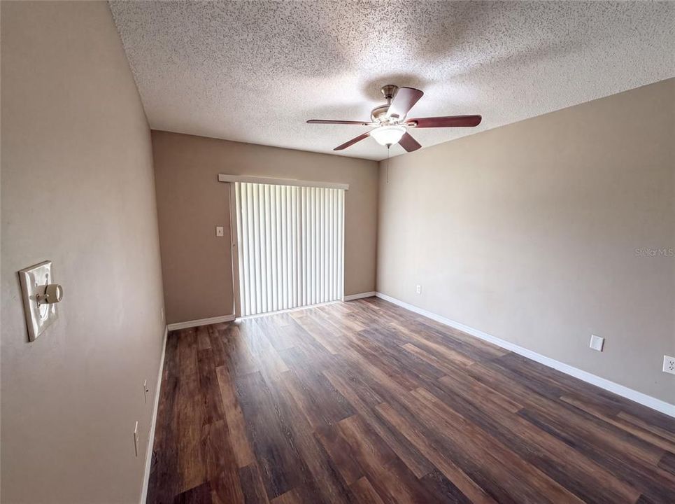En Venta: $296,000 (2 camas, 2 baños, 987 Pies cuadrados)