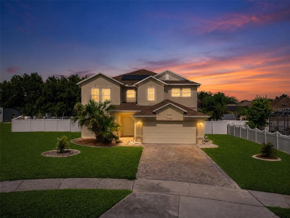 For Sale: $534,900 (4 beds, 2 baths, 3111 Square Feet)