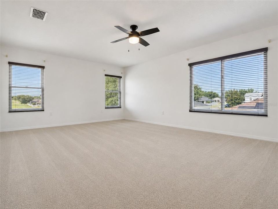 For Sale: $534,900 (4 beds, 2 baths, 3111 Square Feet)