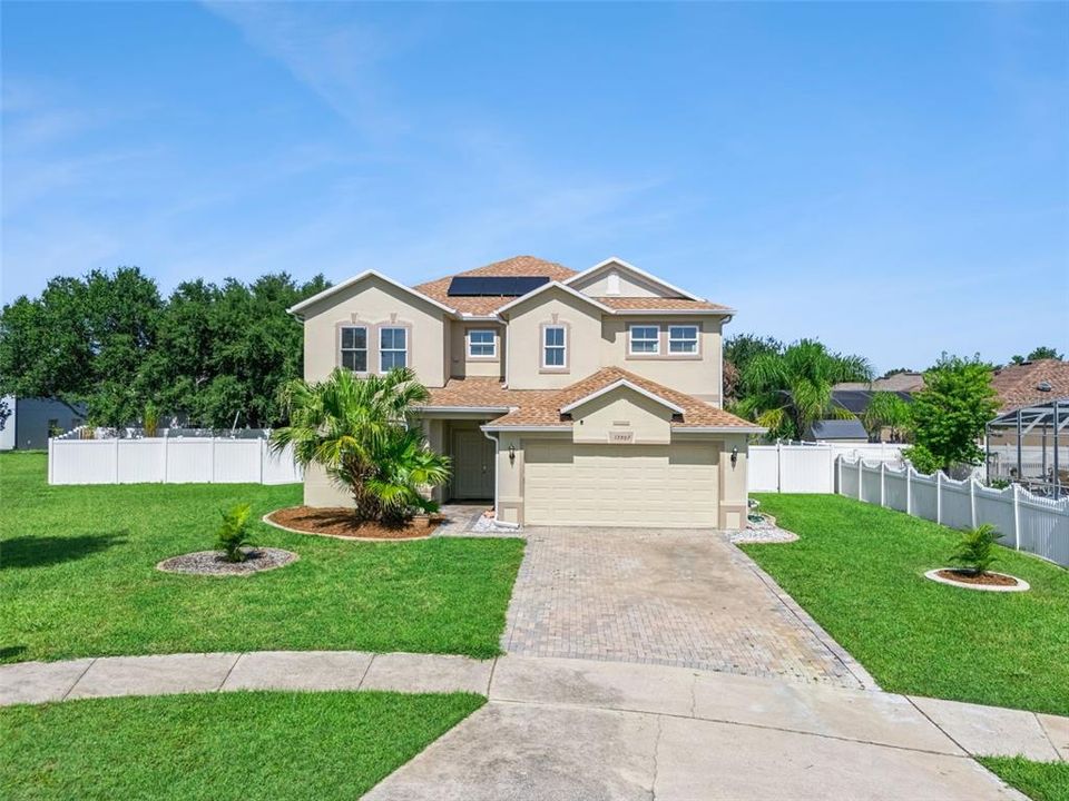 For Sale: $534,900 (4 beds, 2 baths, 3111 Square Feet)