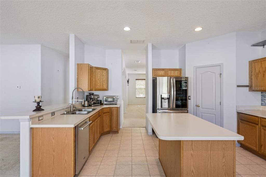 For Sale: $534,900 (4 beds, 2 baths, 3111 Square Feet)