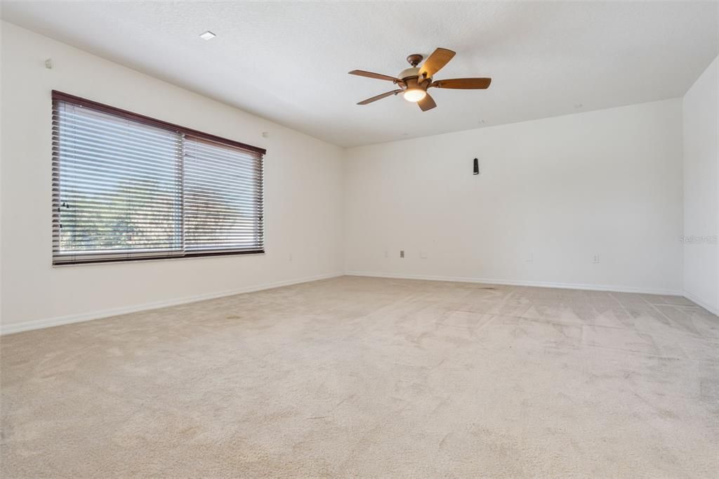 For Sale: $534,900 (4 beds, 2 baths, 3111 Square Feet)