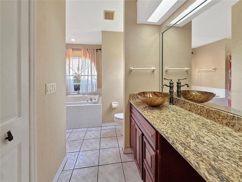 En Venta: $398,000 (3 camas, 2 baños, 1440 Pies cuadrados)