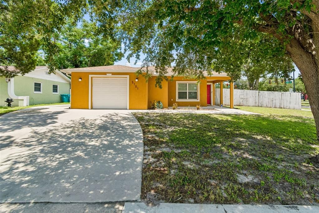 For Rent: $2,650 (3 beds, 2 baths, 1395 Square Feet)