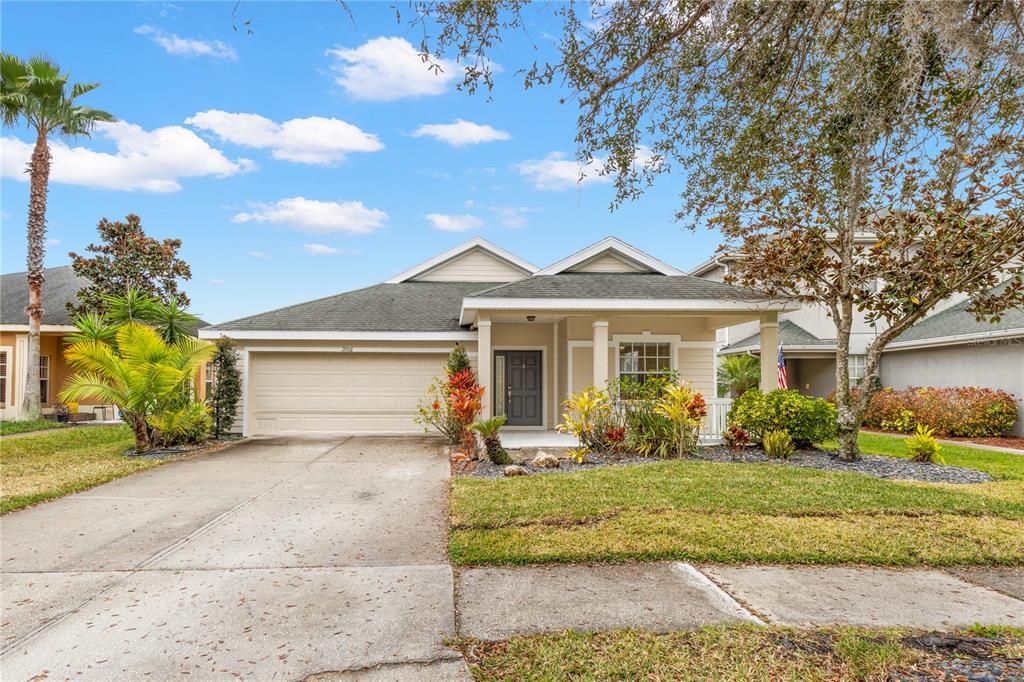 En Venta: $394,740 (4 camas, 3 baños, 2195 Pies cuadrados)