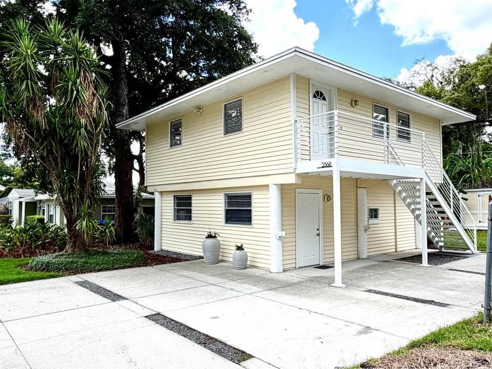 En Venta: $409,900 (3 camas, 2 baños, 1201 Pies cuadrados)