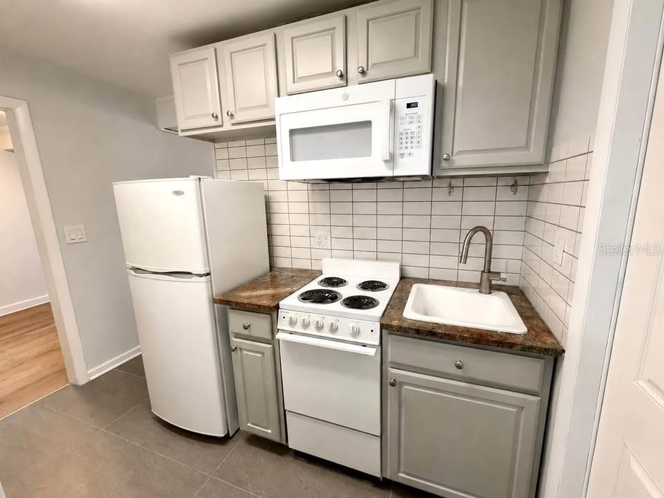 En Venta: $409,900 (3 camas, 2 baños, 1201 Pies cuadrados)