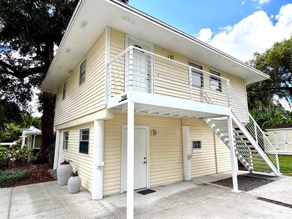 En Venta: $409,900 (3 camas, 2 baños, 1201 Pies cuadrados)