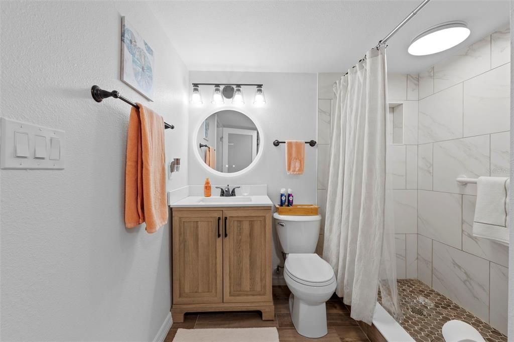 На продажу: $145,900 (2 спален, 2 ванн, 1080 Квадратных фут)