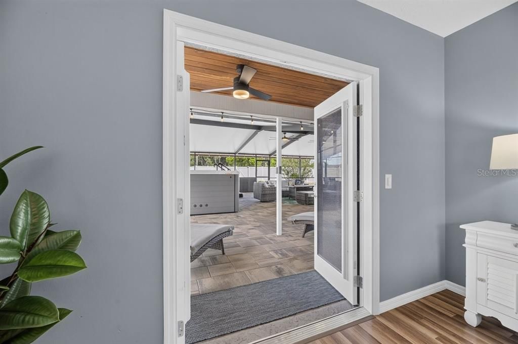 Activo con contrato: $430,000 (3 camas, 2 baños, 1715 Pies cuadrados)