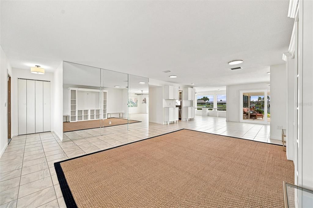 На продажу: $429,900 (3 спален, 3 ванн, 1961 Квадратных фут)