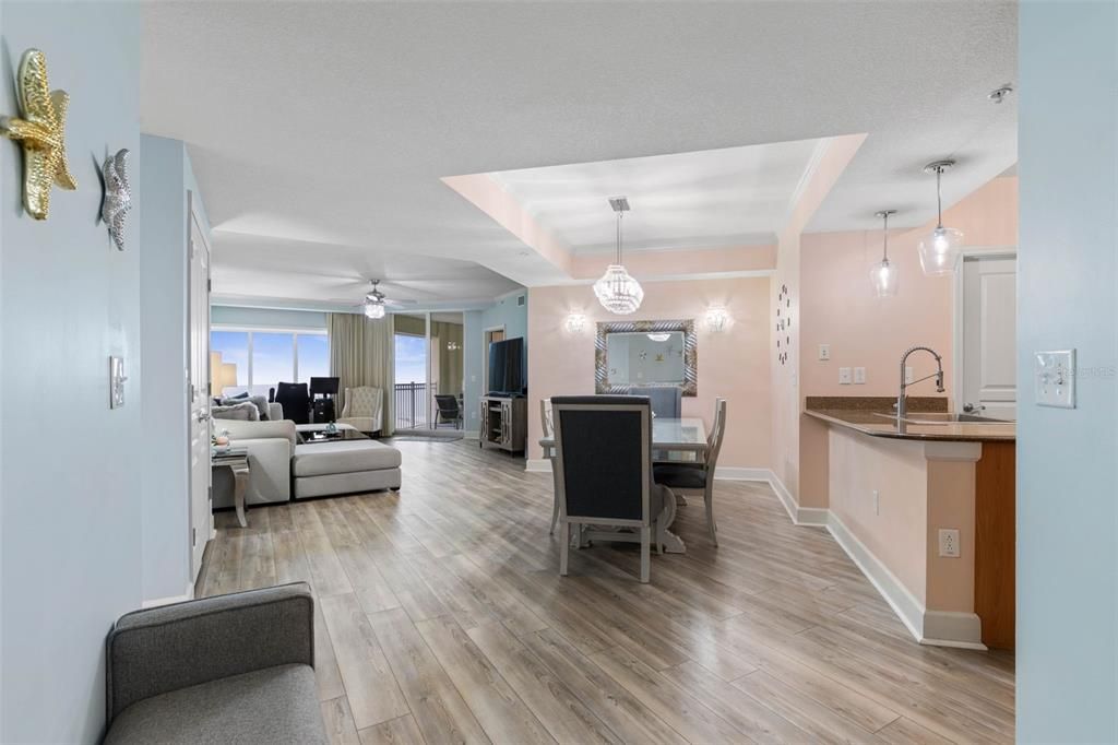 На продажу: $945,000 (3 спален, 3 ванн, 1818 Квадратных фут)