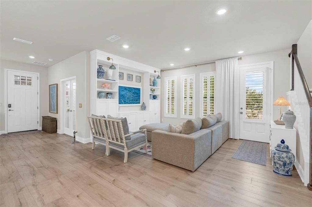 Под контрактом: $779,900 (4 спален, 4 ванн, 2831 Квадратных фут)