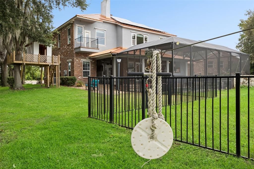 En Venta: $2,499,999 (5 camas, 4 baños, 4532.5 Pies cuadrados)