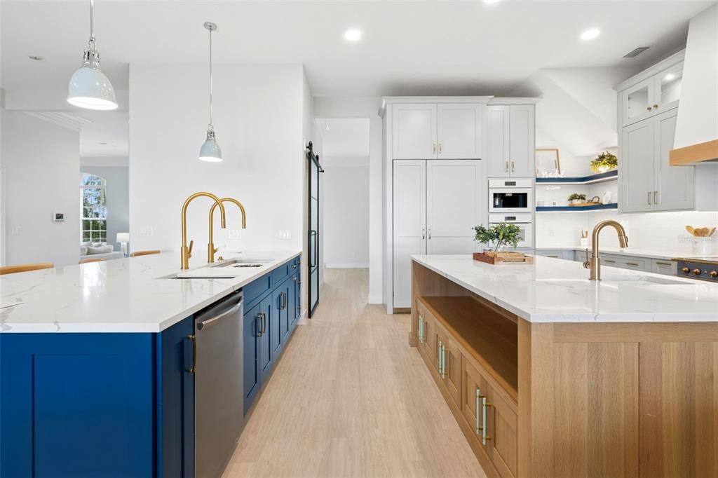 En Venta: $2,499,999 (5 camas, 4 baños, 4532.5 Pies cuadrados)