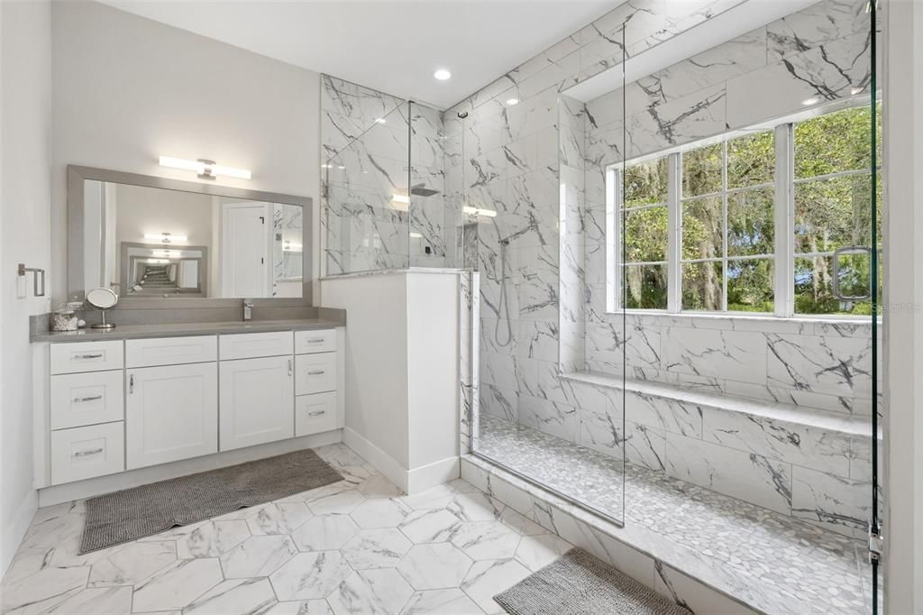 En Venta: $2,499,999 (5 camas, 4 baños, 4532.5 Pies cuadrados)