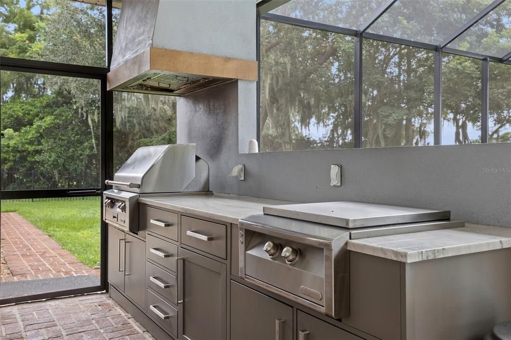 En Venta: $2,499,999 (5 camas, 4 baños, 4532.5 Pies cuadrados)