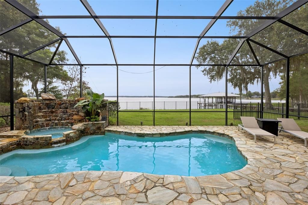 En Venta: $2,499,999 (5 camas, 4 baños, 4532.5 Pies cuadrados)