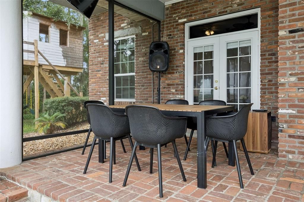 En Venta: $2,499,999 (5 camas, 4 baños, 4532.5 Pies cuadrados)