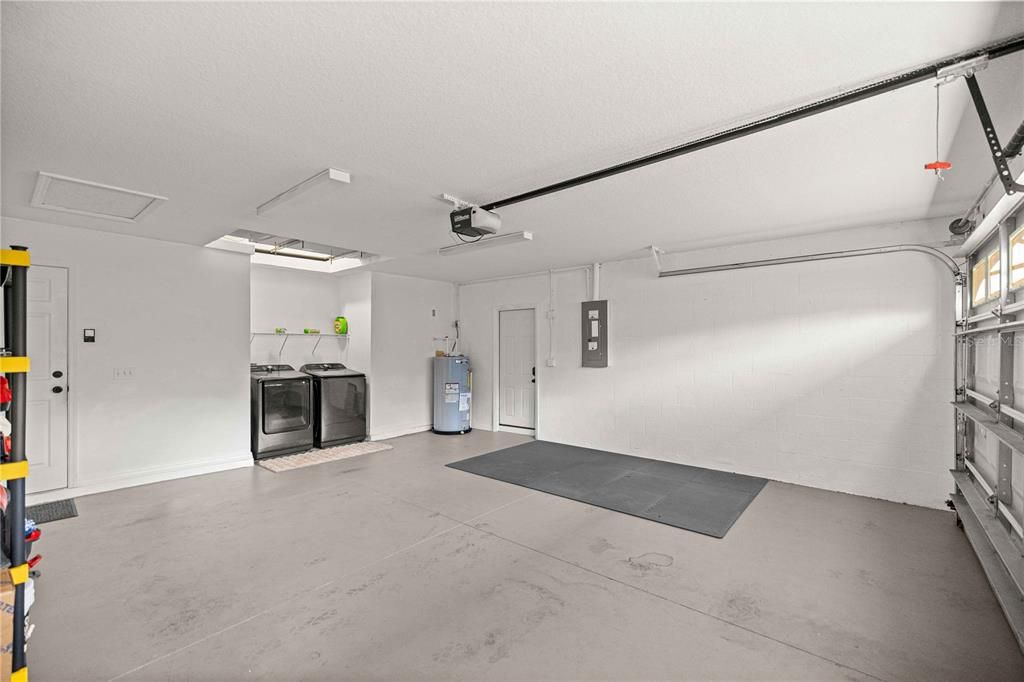 На продажу: $257,000 (3 спален, 2 ванн, 1331 Квадратных фут)