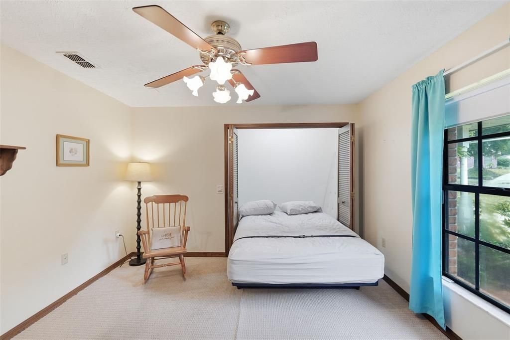 En Venta: $549,500 (4 camas, 3 baños, 2571 Pies cuadrados)