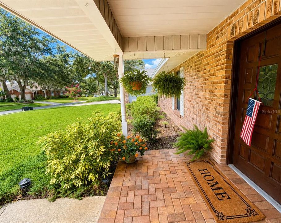 En Venta: $549,500 (4 camas, 3 baños, 2571 Pies cuadrados)